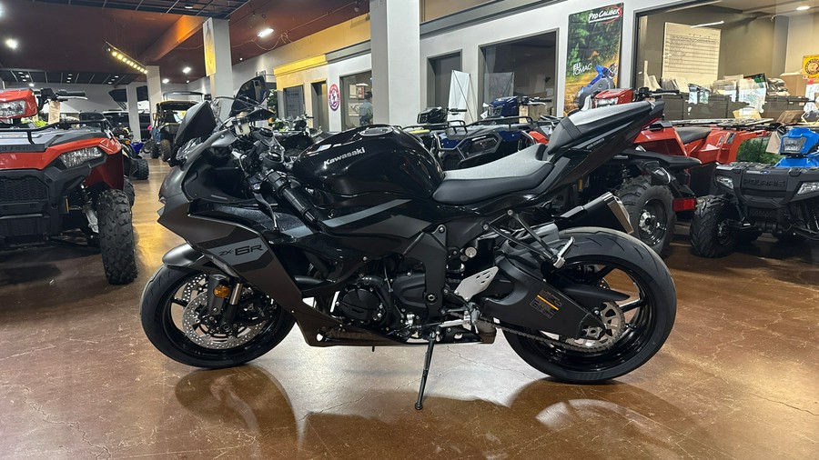 2026 Kawasaki Ninja® ZX™-6R Base