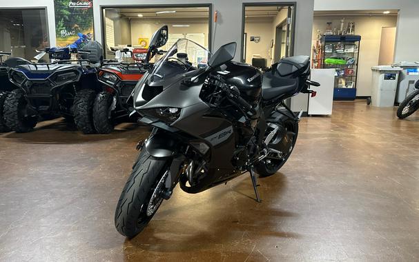 2026 Kawasaki Ninja® ZX™-6R Base