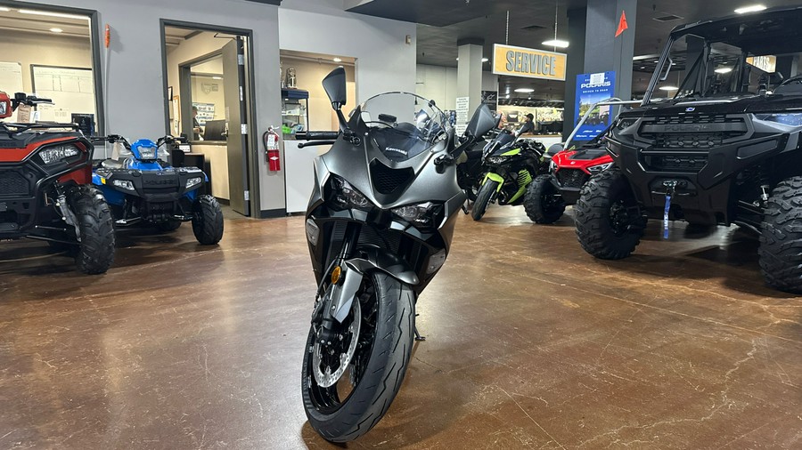 2026 Kawasaki Ninja® ZX™-6R Base