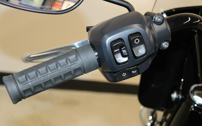 2026 Harley-Davidson Heritage Classic Cruiser FLHC