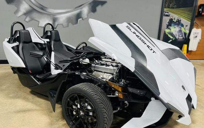 2023 Polaris Slingshot® Slingshot® S Manual