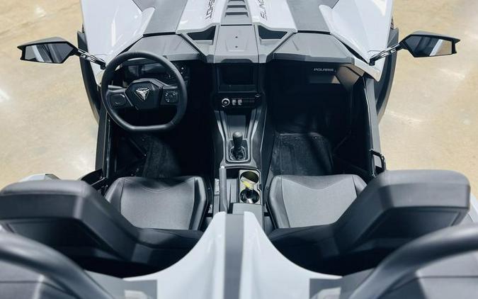 2023 Polaris Slingshot® Slingshot® S Manual