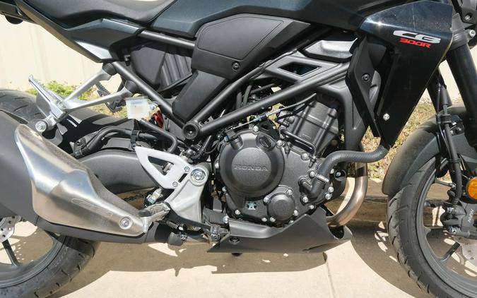 2025 HONDA CB300R ABS