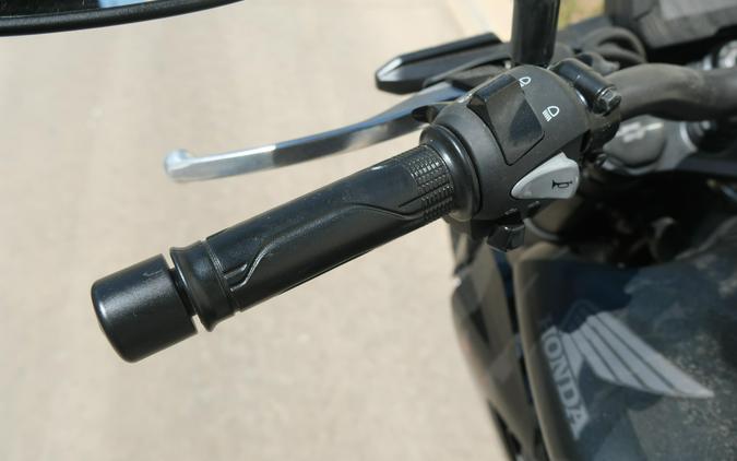 2025 HONDA CB300R ABS