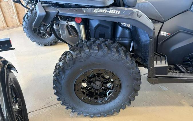 2026 Can-Am® Outlander MAX Backcountry Multicam Dark Camo