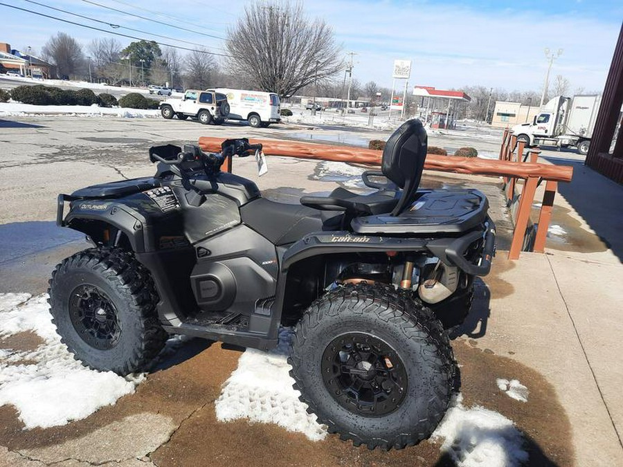 2026 Can-Am® Outlander MAX Backcountry Multicam Dark Camo