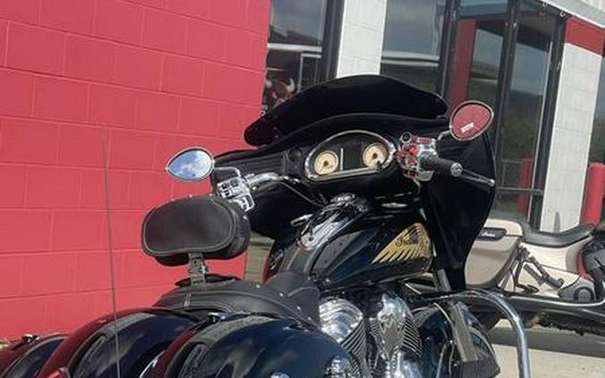 2015 Indian Motorcycle® Chieftain® Thunder Black