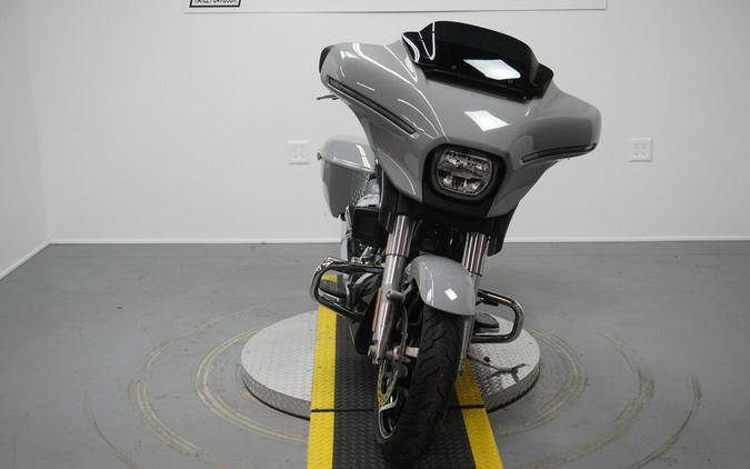 2024 Harley-Davidson® Street Glide® Billiard Gray