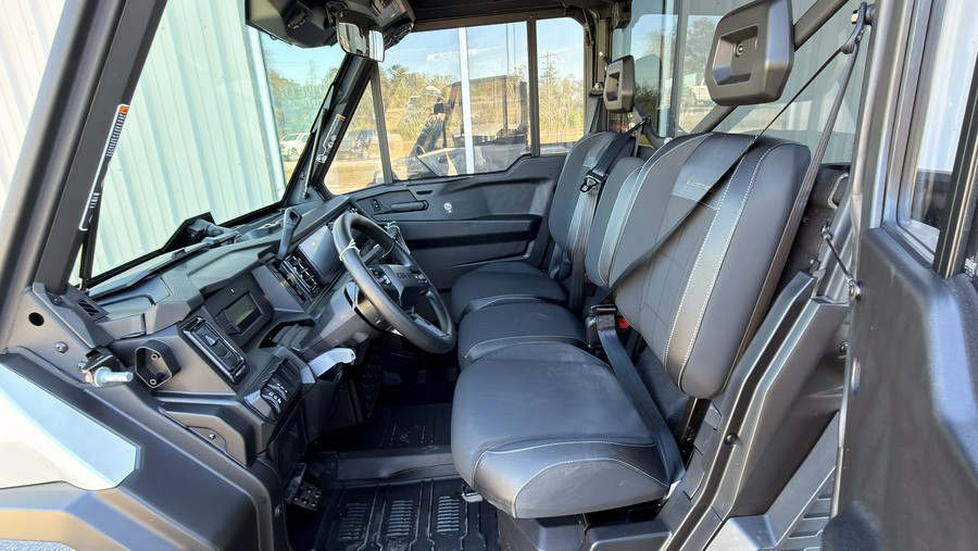 2026 Can-Am Defender Limited HD11