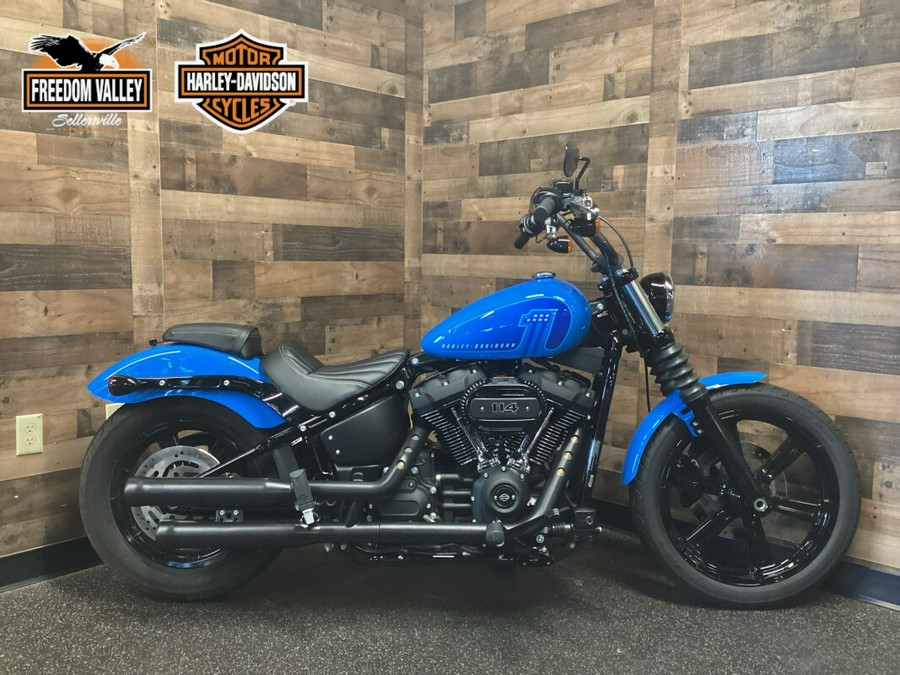 2022 Harley-Davidson Street Bob 114 Fastback Blue FXBBS