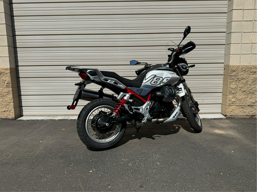 2025 Moto Guzzi V85 TT