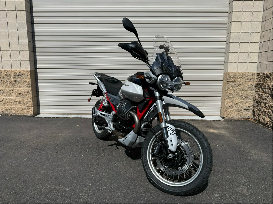 2025 Moto Guzzi V85 TT