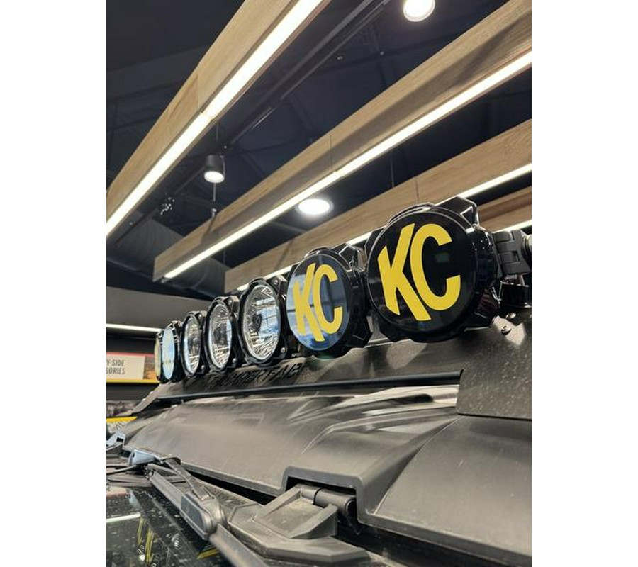 2025 Can-Am® Defender MAX Limited HD10 Desert Tan & Stealth Black