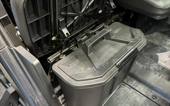 2025 Can-Am® Defender MAX Limited HD10 Desert Tan & Stealth Black