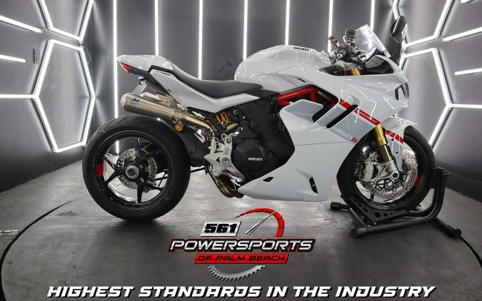 2024 Ducati SuperSport 950 S