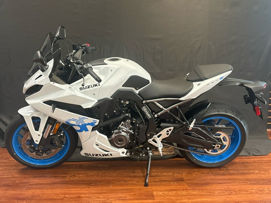 2026 Suzuki GSX-8R