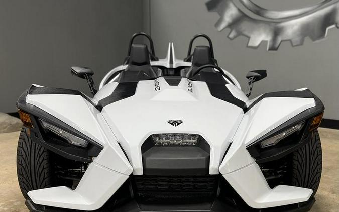 2023 Polaris Slingshot® Slingshot® S Manual