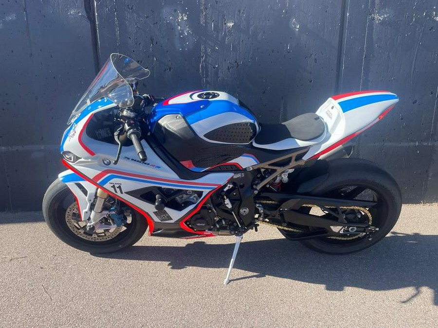 2022 BMW S 1000 RR Light White / Racing Blue / Racing Red