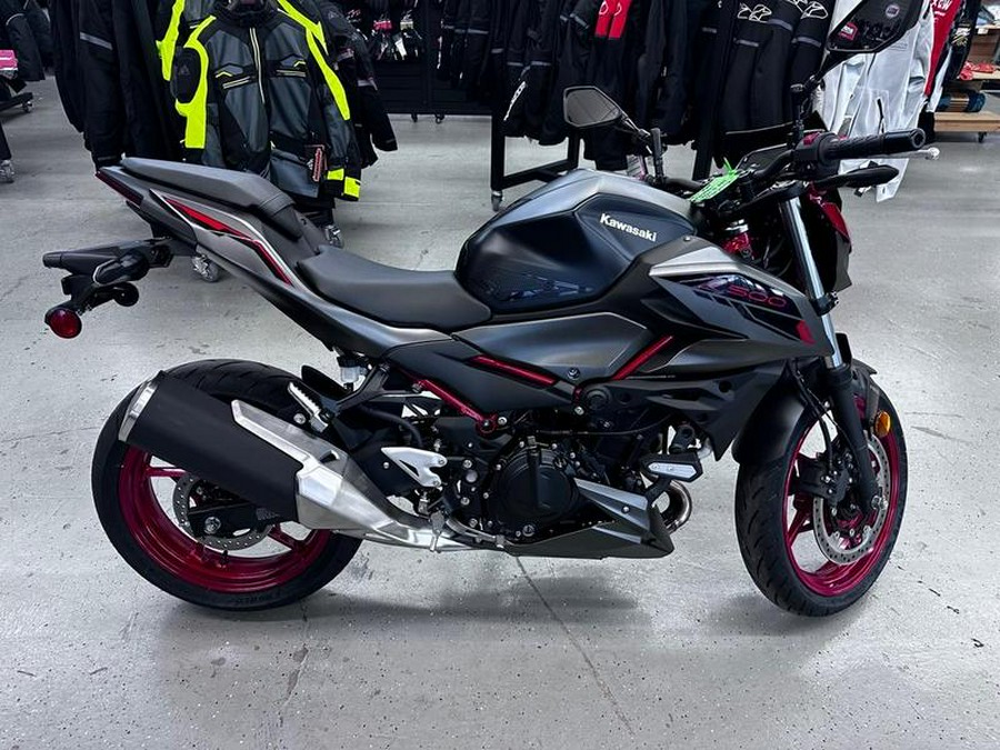 2024 Kawasaki Z500 SE ABS