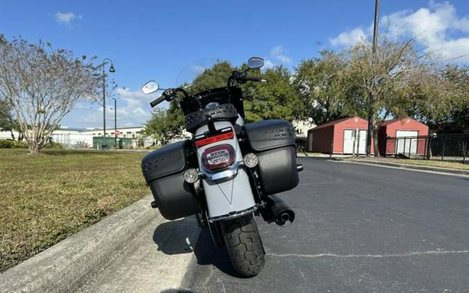 2026 Harley-Davidson Softail FLHC - Heritage Classic