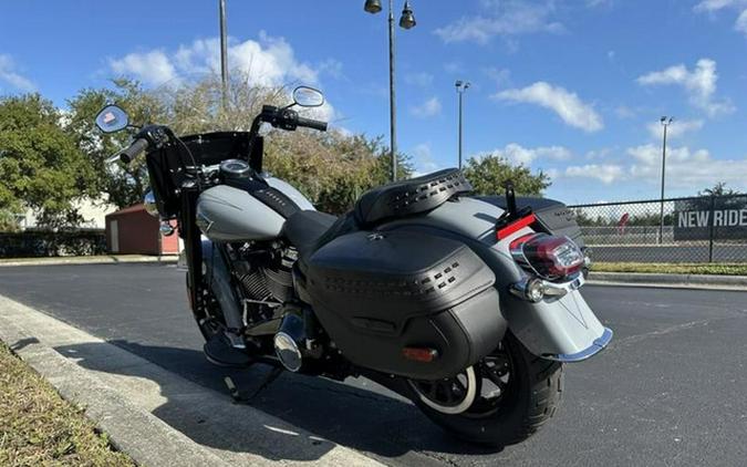 2026 Harley-Davidson Softail FLHC - Heritage Classic