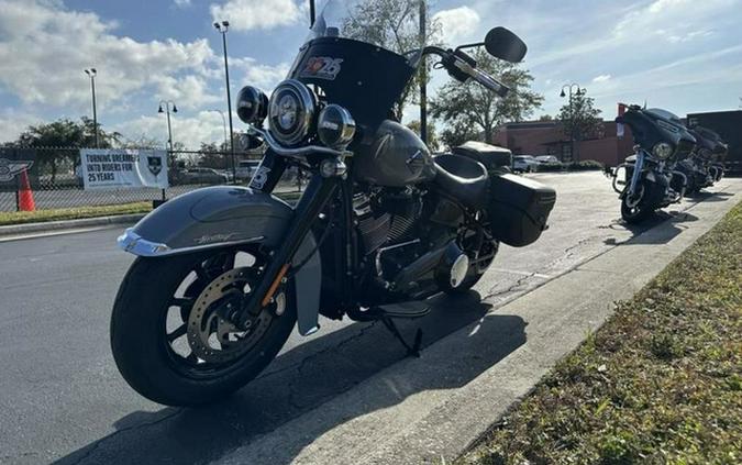 2026 Harley-Davidson Softail FLHC - Heritage Classic