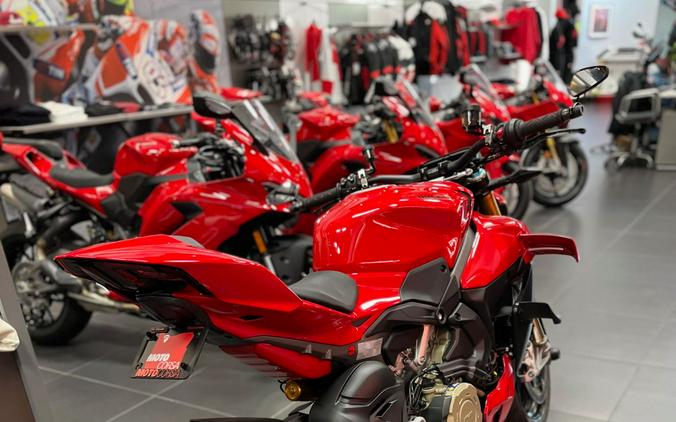 2026 Ducati Streetfighter V4 S