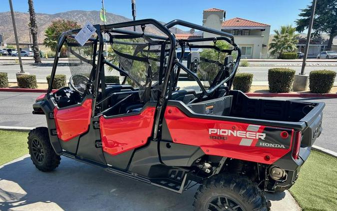 2023 Honda® Pioneer 1000-6 Deluxe Crew