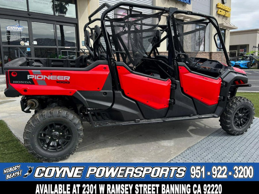 2023 Honda® Pioneer 1000-6 Deluxe Crew