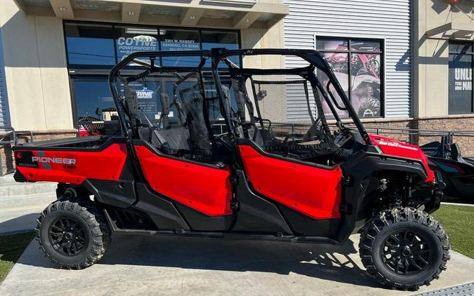 2023 Honda® Pioneer 1000-6 Deluxe Crew