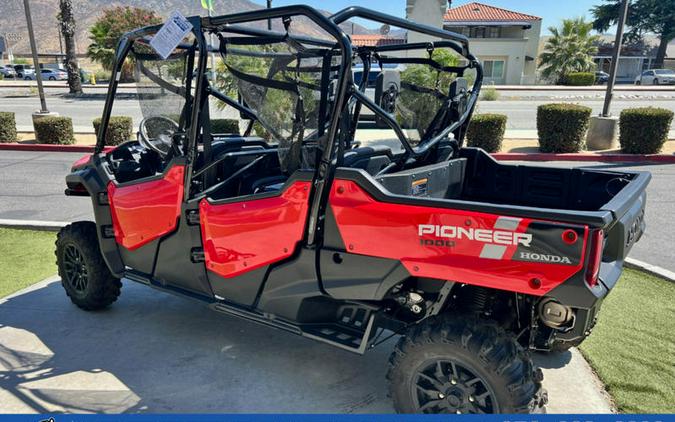 2023 Honda® Pioneer 1000-6 Deluxe Crew