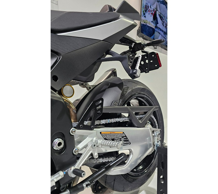 2026 Aprilia Tuono V4 1100