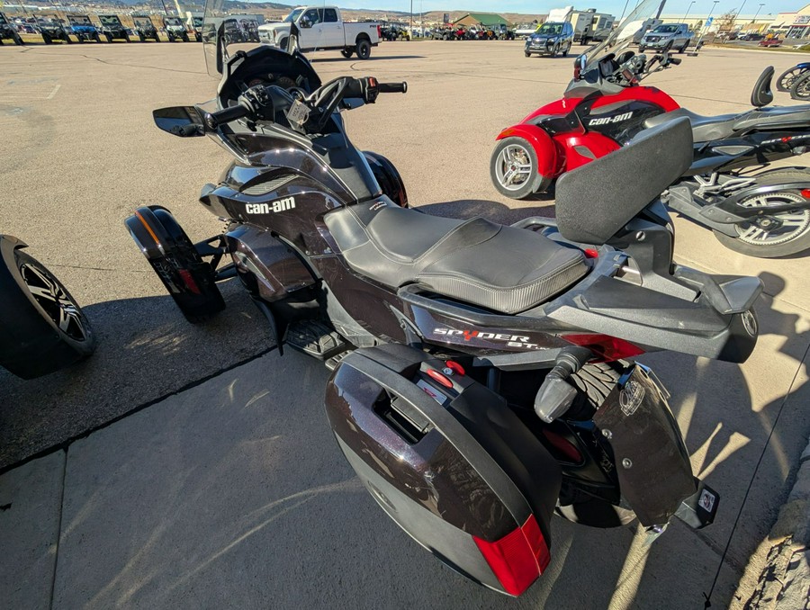 2013 Can-Am Spyder® ST Limited