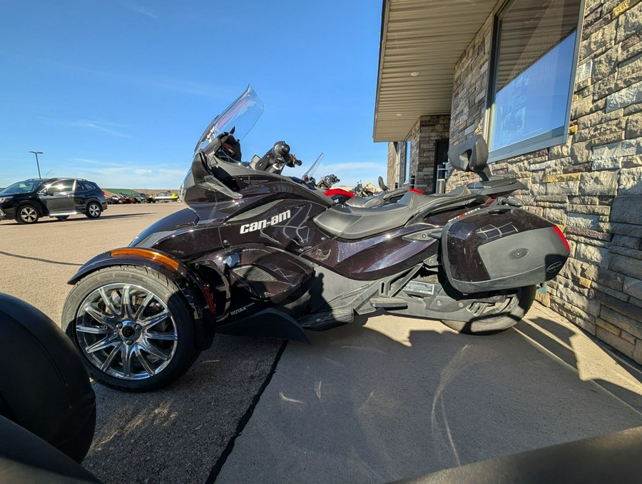 2013 Can-Am Spyder® ST Limited