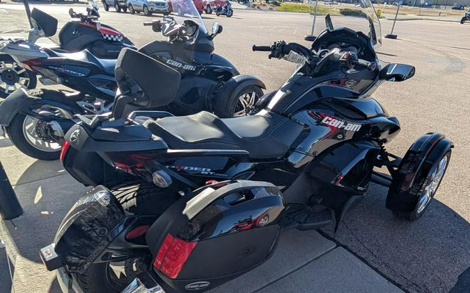 2013 Can-Am Spyder® ST Limited