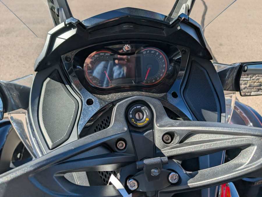 2013 Can-Am Spyder® ST Limited