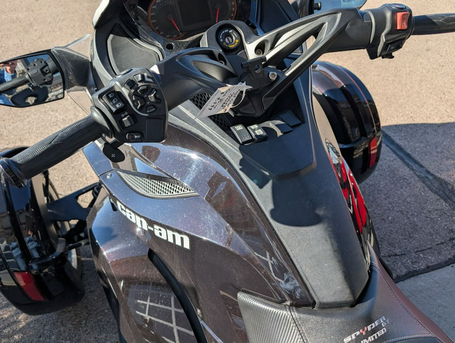 2013 Can-Am Spyder® ST Limited