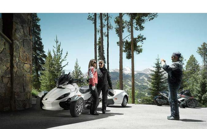 2013 Can-Am Spyder® ST Limited