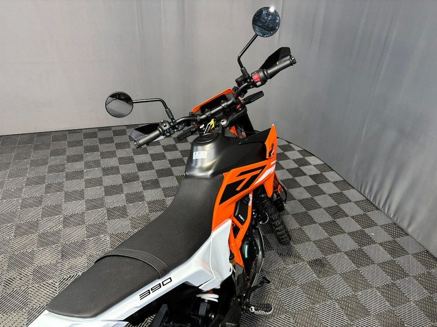 2026 KTM 390 Enduro R