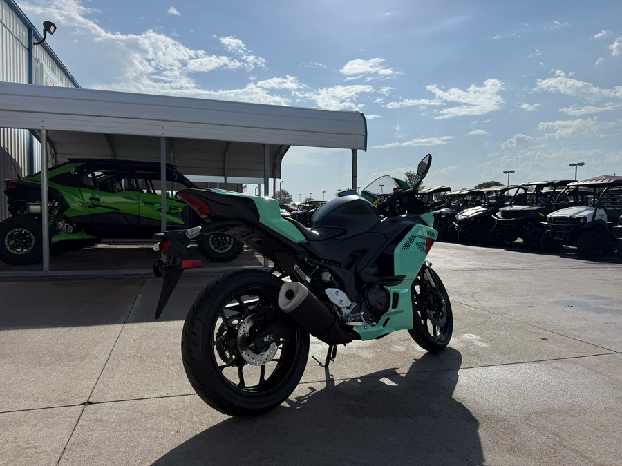 2026 Yamaha YZF-R3 ABS