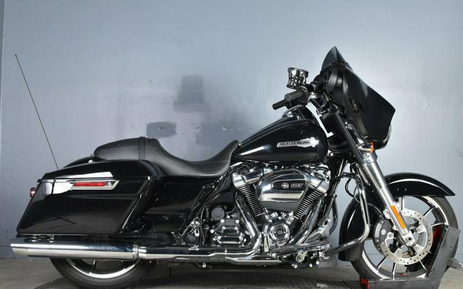 2022 Harley-Davidson Street Glide