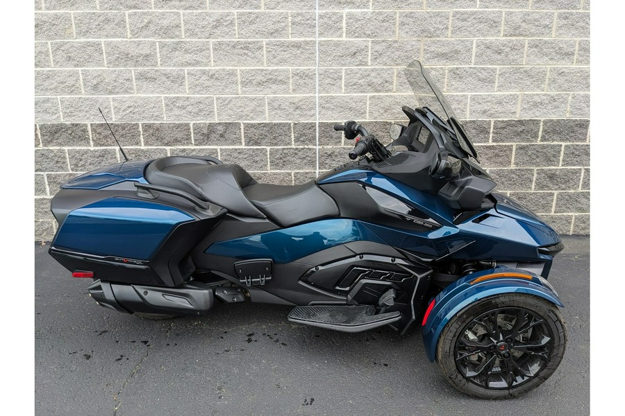 2023 Can-Am Spyder RT