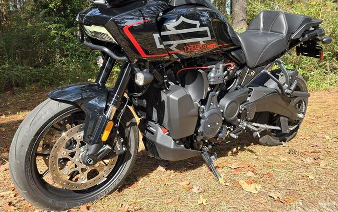 2025 Harley-Davidson® RA1250ST - Pan America® 1250 ST