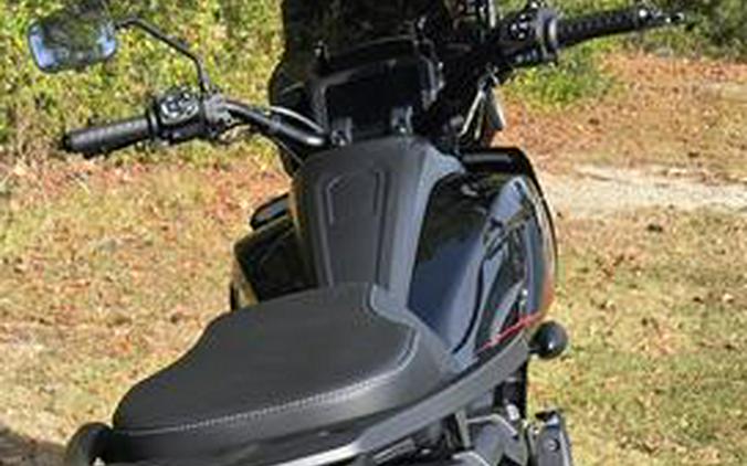 2025 Harley-Davidson® RA1250ST - Pan America® 1250 ST