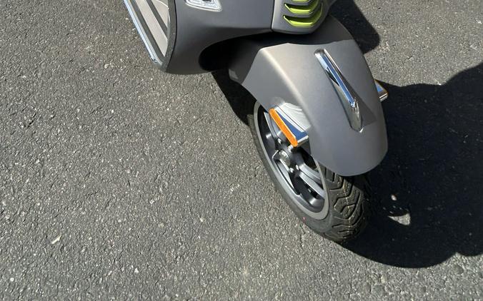 2025 Vespa GTS 310 SuperTech
