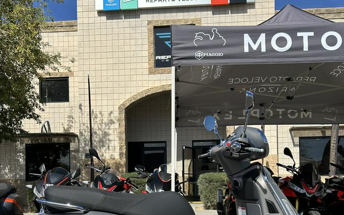 2025 Vespa GTS 310 SuperTech