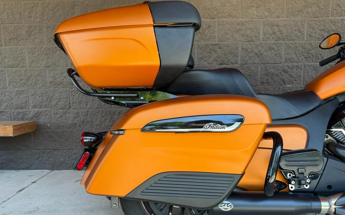 2022 Indian Challenger® Dark Horse® Icon