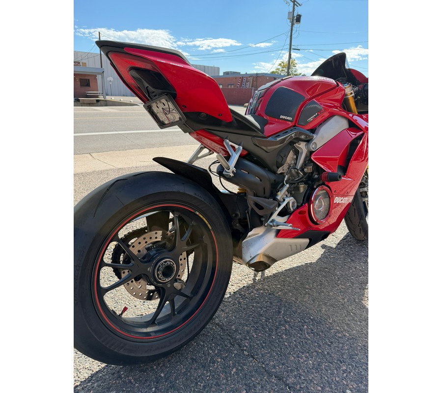 2018 Ducati Panigale V4 S