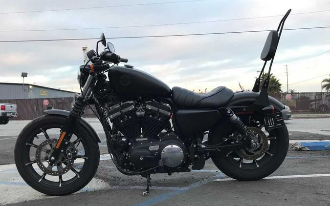 2022 Harley-Davidson Iron 883 Review [Air-Cooled Sportster]