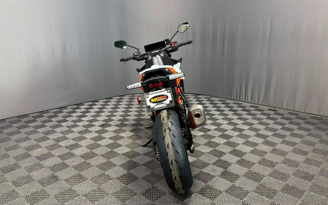 2026 KTM 990 Duke R